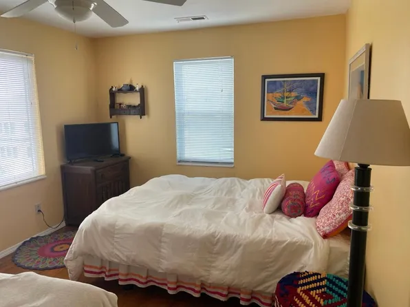 1603 Perrin Dr, North Myrtle Beach, SC 29582