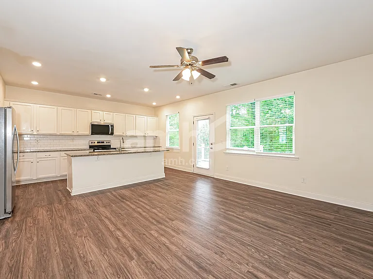 3557 Okelly Dr — Photo 7