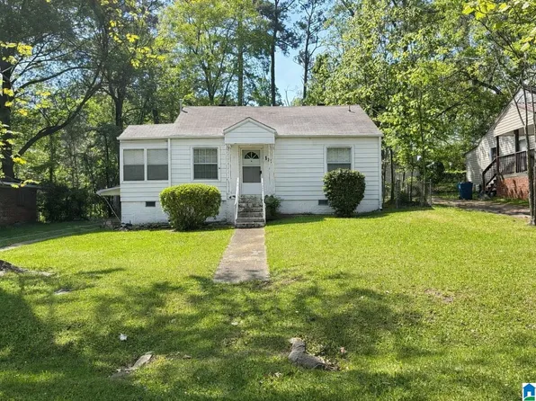 111 Westbrook Rd, Bessemer, AL 35023