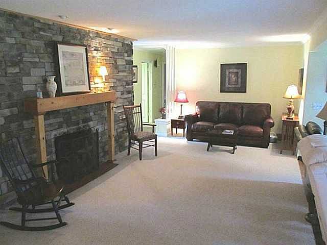 2nd image of 2739 W Rockridge Cir