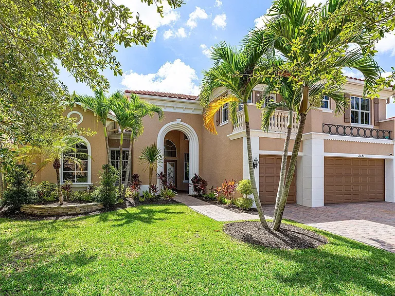 3381 Lago De Talavera — Photo 3