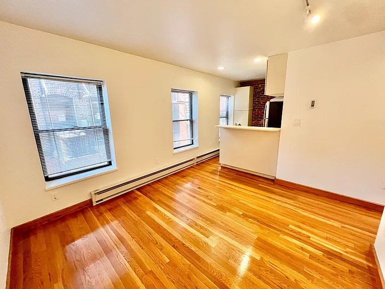 13 Thacher Ct #3 — Photo 7