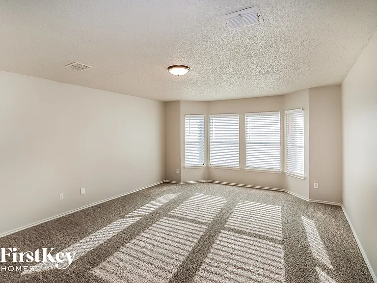 5293 Chessie Cir — Photo 8