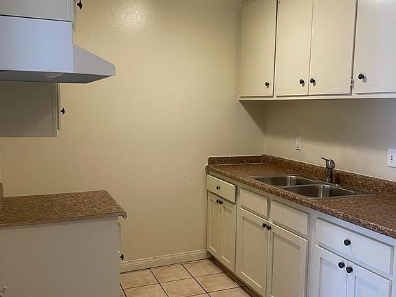 5th image of 13945 Frederick St APT A