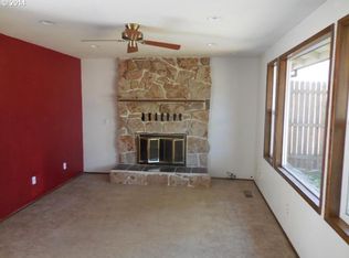 407 57th St, Springfield, OR 97478