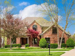 904 Woodland Heights Dr, Louisville, KY 40245