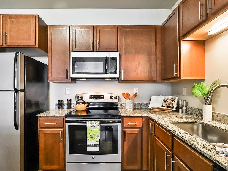 Residences at The Streets of St. Charles Apartment Homes — Photo 3