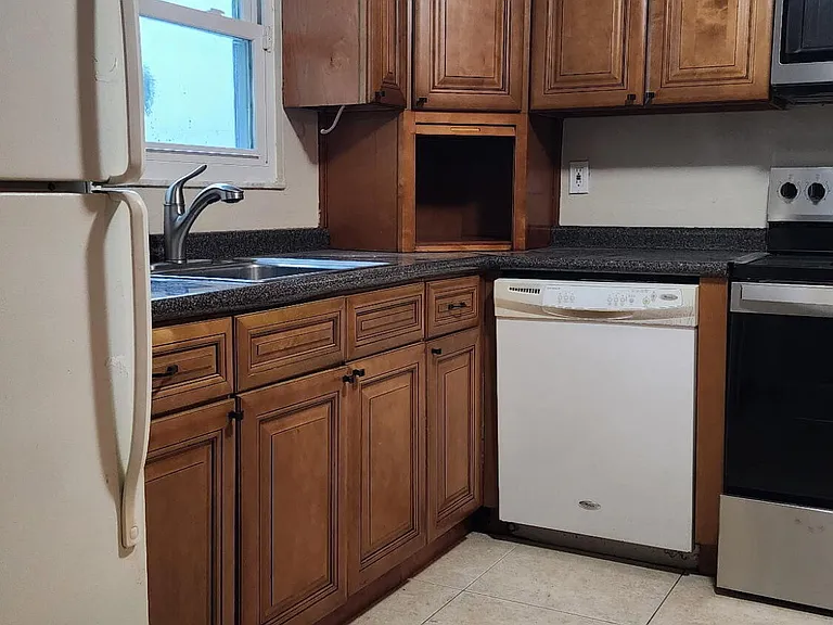 890 Serenade St NW — Photo 2
