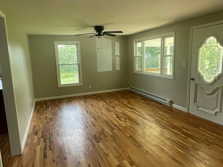 6453 McGlothlin Ln — Photo 10