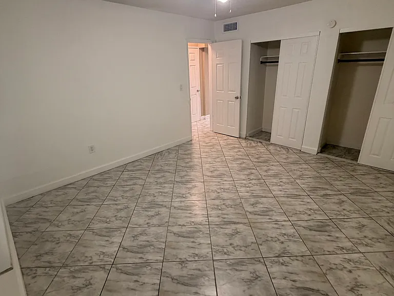 525 Meridian Ave #105 — Photo 11