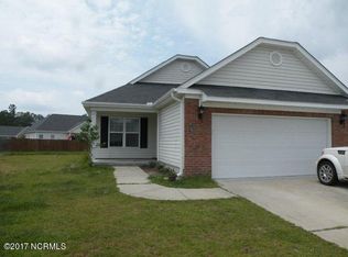 107 Two Putt Ct, New Bern, NC 28560