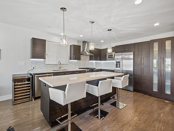 4th image of 11929 Laurelwood Dr #11929