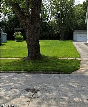 2nd image of 726 Northfield Rd
