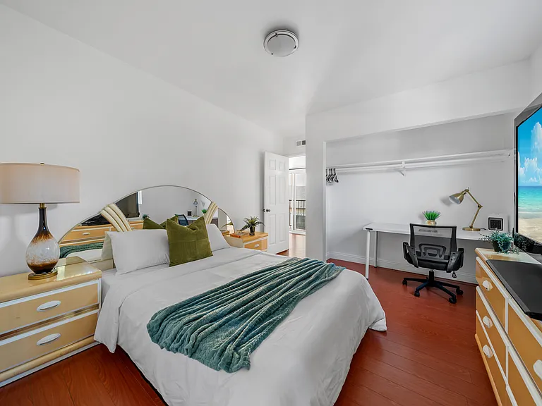 Smart space, smooth flow _ study, stream, sleep, repeat.