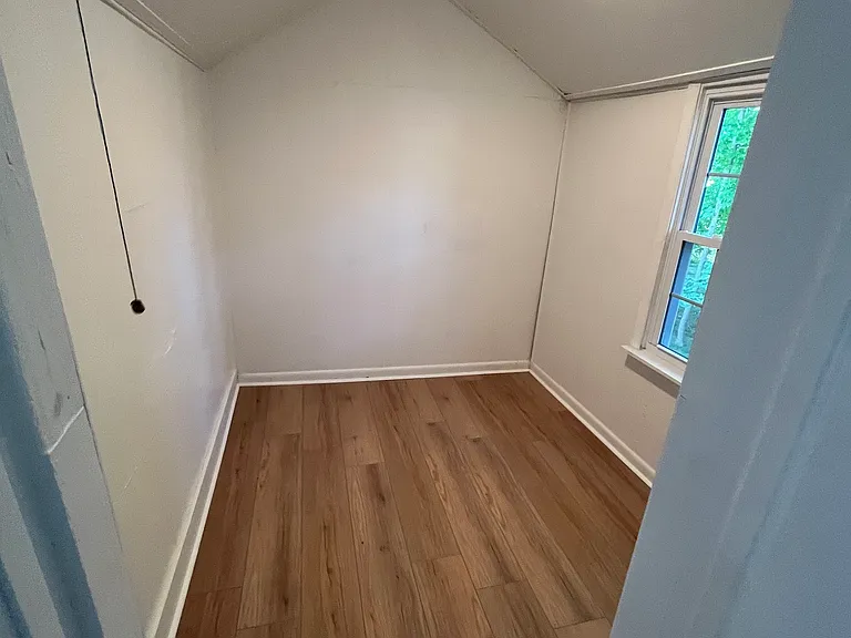 22 Central Ave — Photo 4