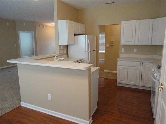 5th image of 10067 Long Meadow Dr