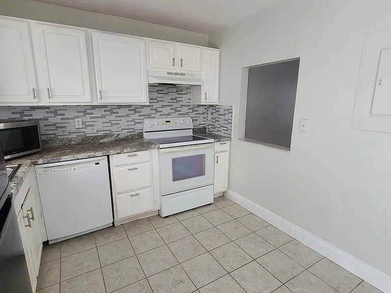 980 Canal View Blvd #I3 — Photo 13