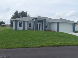 550 NE 7th Terrace Cpe, Coral, FL 33909