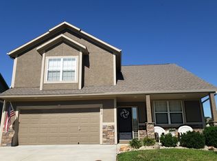482 S 137th St, Bonner Springs, KS 66012