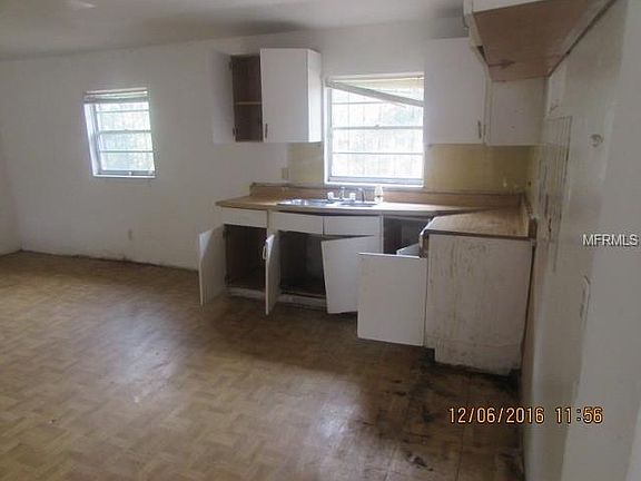 3rd image of 3404 E Shadowlawn Ave