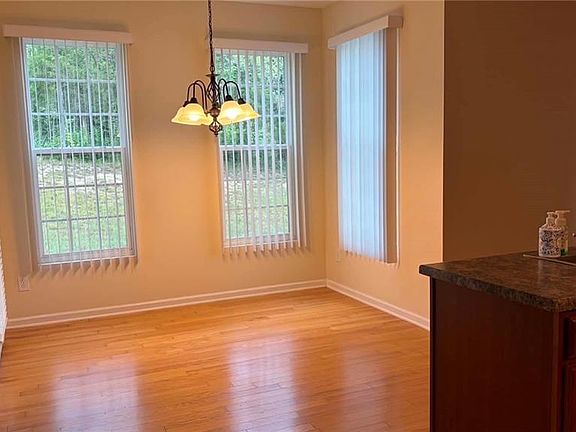 4th image of 1721 Timber Cove Ct