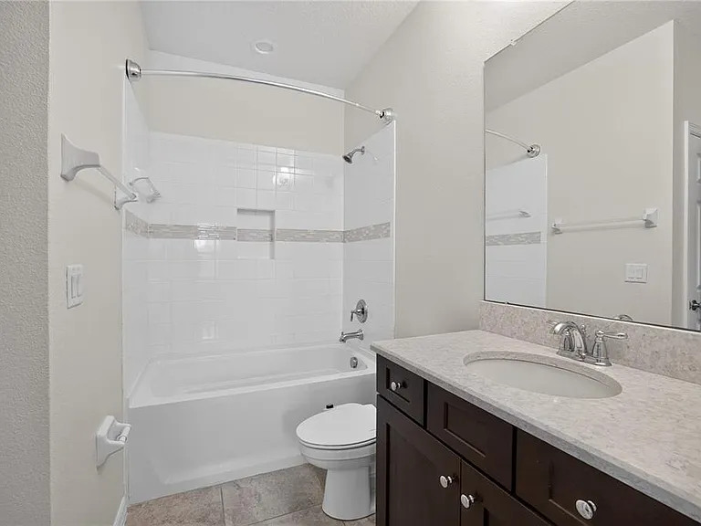 8016 Marbella Creek Ave — Photo 17