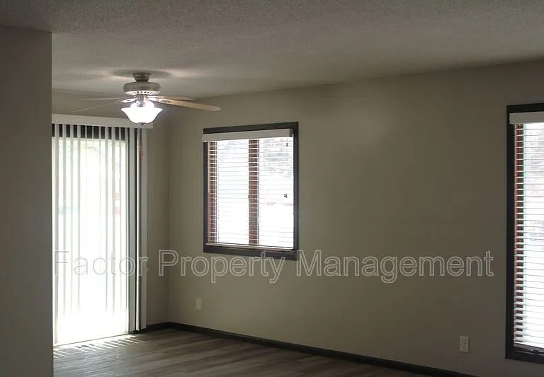 101 Heather Ln #1 — Photo 8