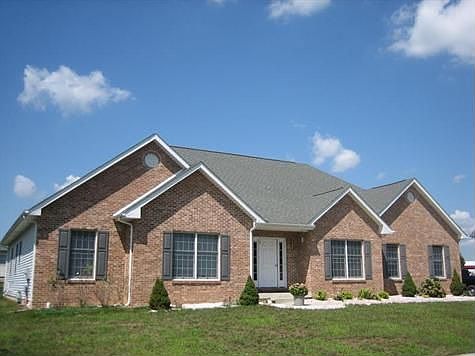 1st image of 210 Corinthian Dr