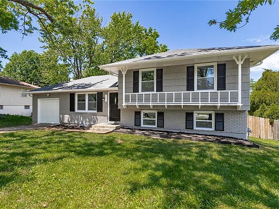 2nd image of 7906 E 88th Pl
