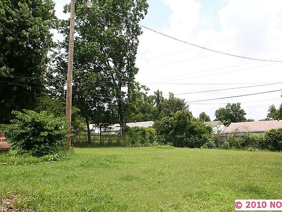 4th image of 513 S 75th Ave E