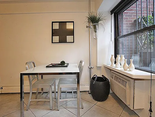 Rented by Town Residential | media 19