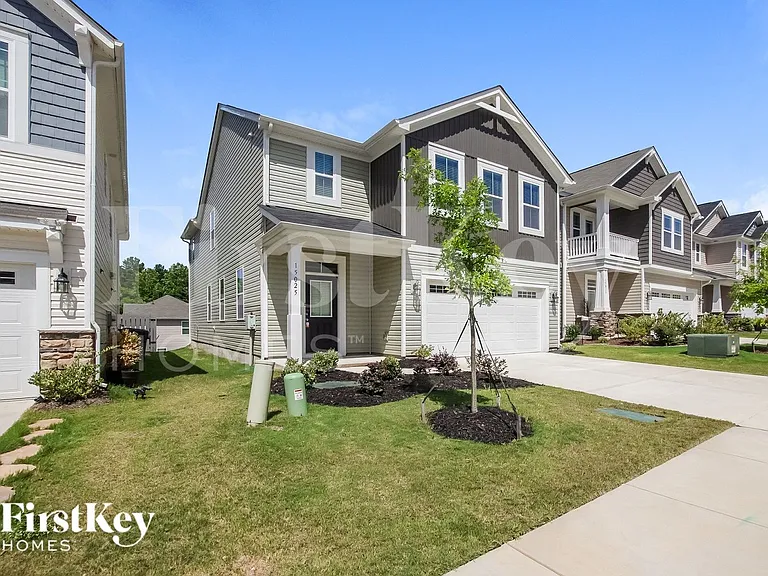 15025 Cordelia Dr — Photo 2