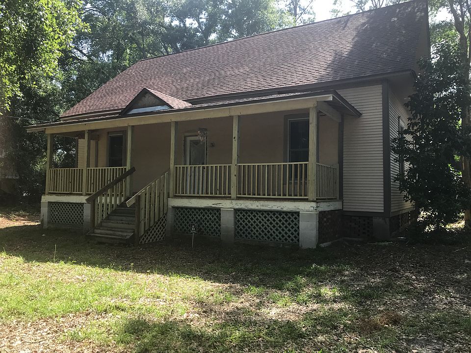 Front porch on a summer day