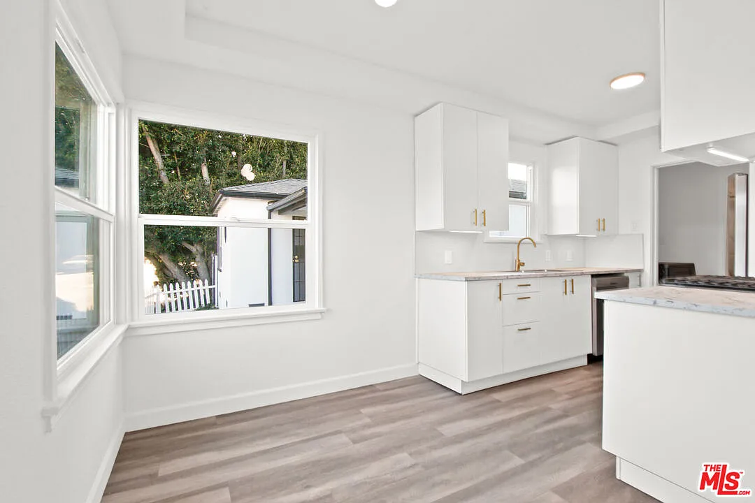 2 bed, 1.0 bath, 800 sqft, $2,795 — Photo 3