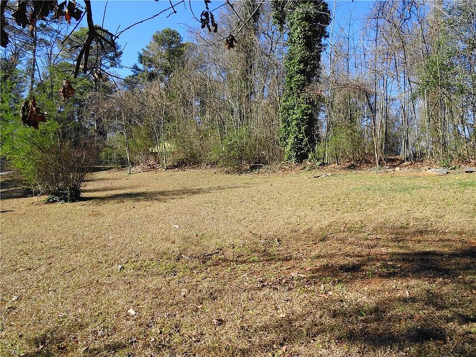 2nd image of 2705 Benjamin E Mays Dr SW