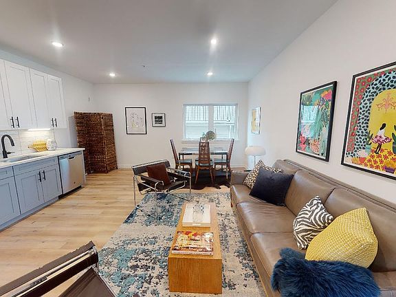 4th image of 1327 N Marston St #305
