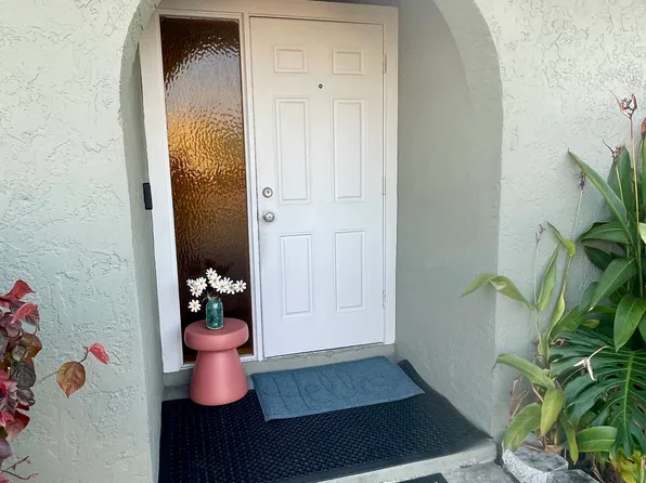 1252 SE 8th St #1, Cape Coral, FL 33990