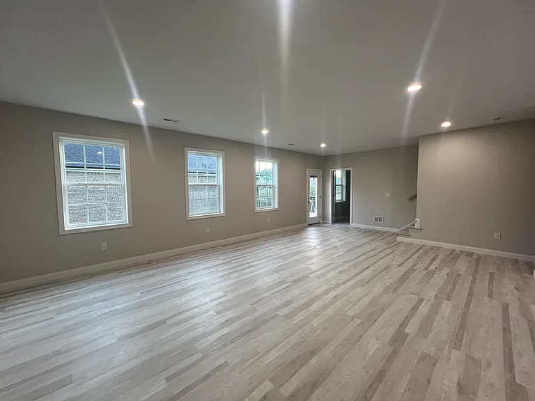 301 Pam Dr — Photo 16