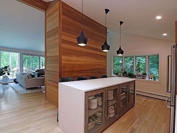 5th image of 6 Houghton Ln
