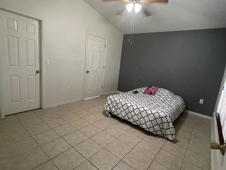 106 Nassau Pl — Photo 11