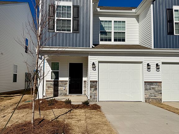 5th image of 401 Mopar Ln