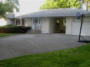 10 Beverly Rd, Cortlandt Manor, NY 10567