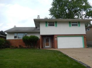1436 Cottonwood Dr, Columbus, OH 43229