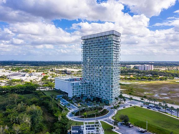 2nd image of 2000 Metropica Way #508