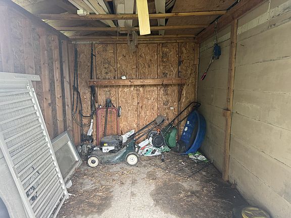 5th image of 211 Crescent Rd
