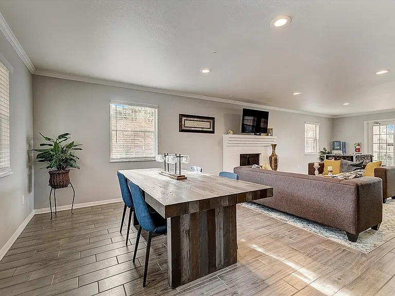 WatersEdge Denton Apartments — Photo 13