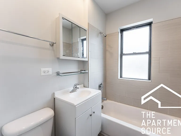 4549 N Leavitt St #3 — Photo 9