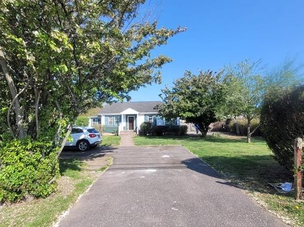 (undisclosed Address), Amityville, NY 11701