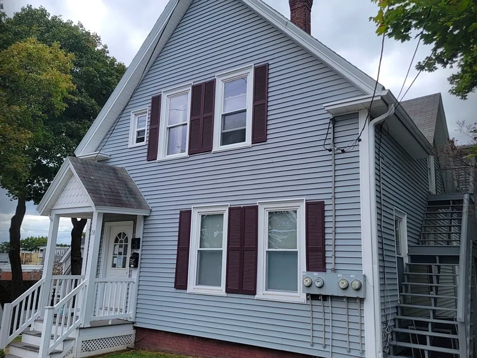 18 Osgood St #3