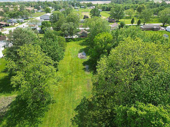 5th image of 44 W County Road 1000 S